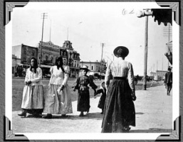 Galician immigrant women on Main Street, Winnipeg May 1899. NHQ - Selkirk College Library